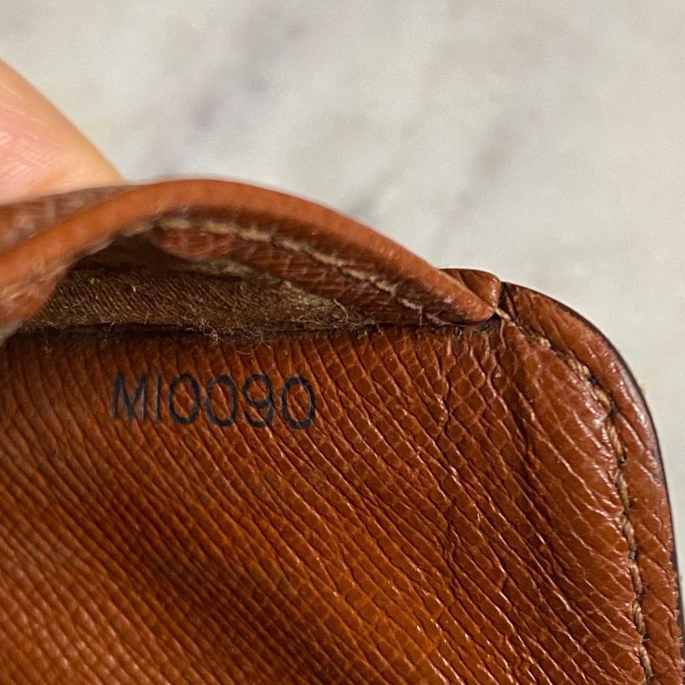 Louis Vuitton men's Wallet - Picture 6 of 8